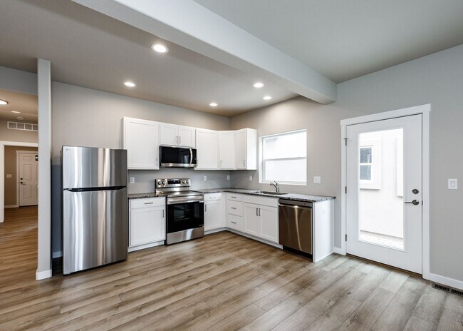 Building Photo - 5137 Palomino Ranch Point