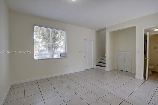 Foto del edificio - 7341 NW 174th Terrace