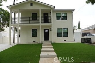 Building Photo - 901 N Orchard Dr