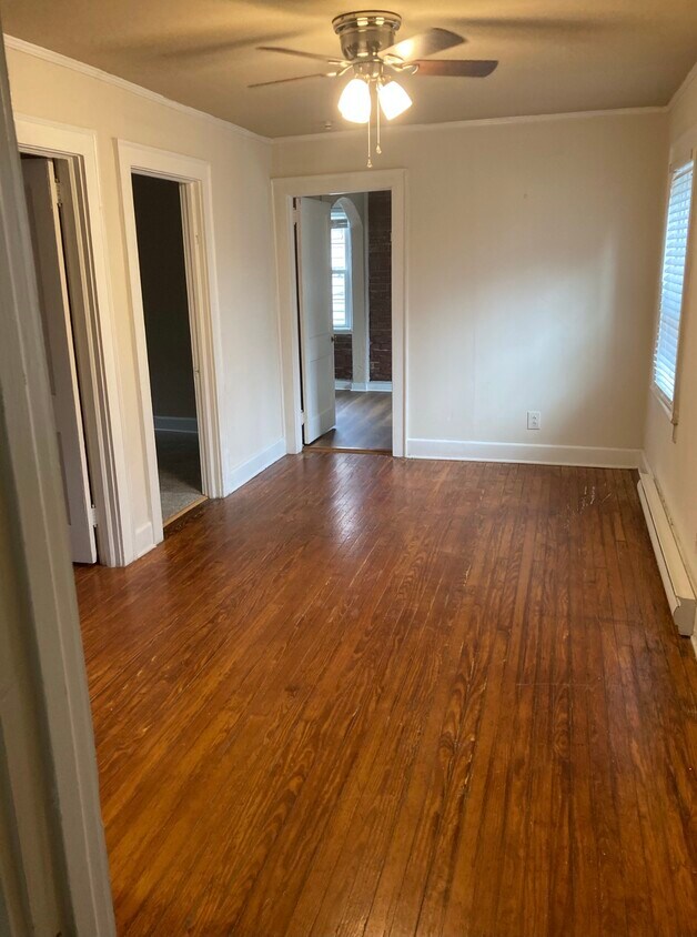 100 E Fearing St Unit 3, Elizabeth City, NC 27909 100 E Fearing St