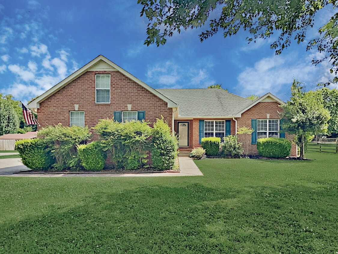 809 Buckshot Court House Rental in Lebanon, TN