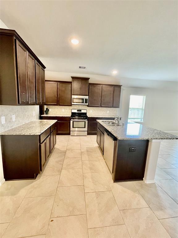 Building Photo - 23703 Giardini Dr