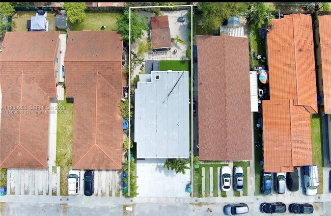 Foto del edificio - 3522 SW 25th St