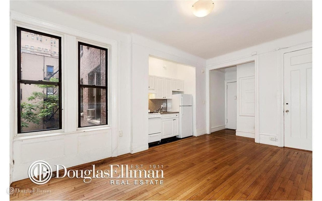 Primary Photo - 347 W 55th St