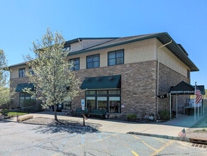 Building Photo - 9 Boulder Hills Boulevard