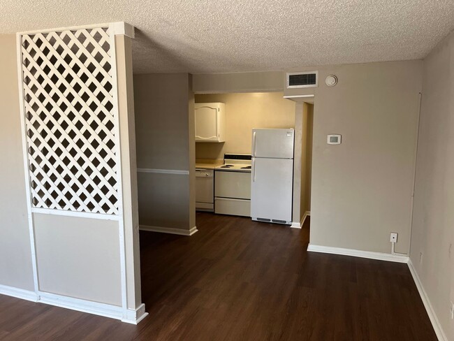 Interior Photo - Quail Creek Apts.
