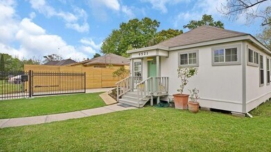 Building Photo - 4521 Normandy Way