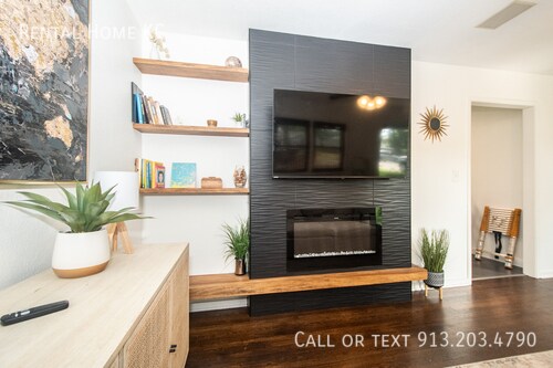Foto del edificio - 6217 Glenwood St