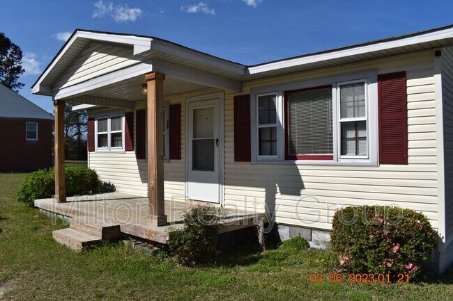Foto del edificio - 50 Irene Roberts Rd