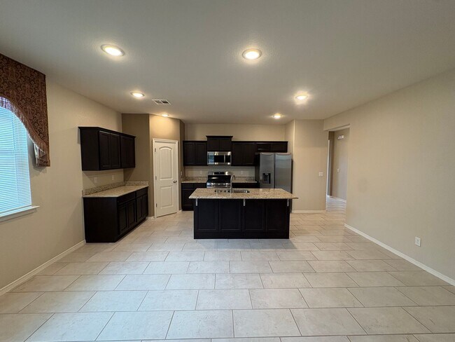 Foto del edificio - Home for rent in Socorro