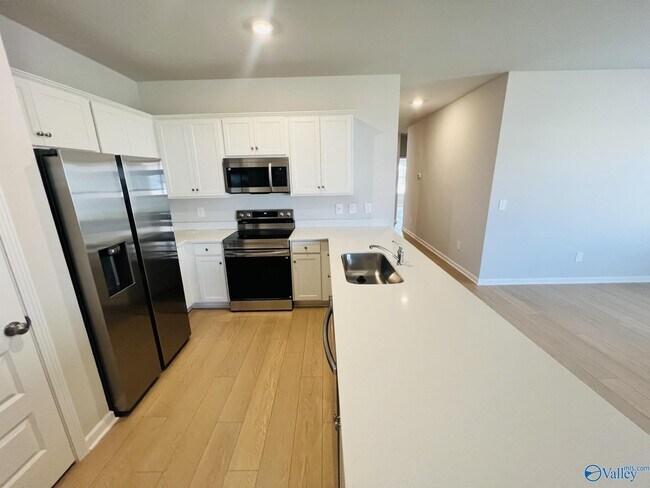 Foto del edificio - 16854 Orleans Dr