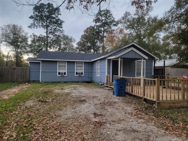Foto del edificio - 22536 Yancy Rd