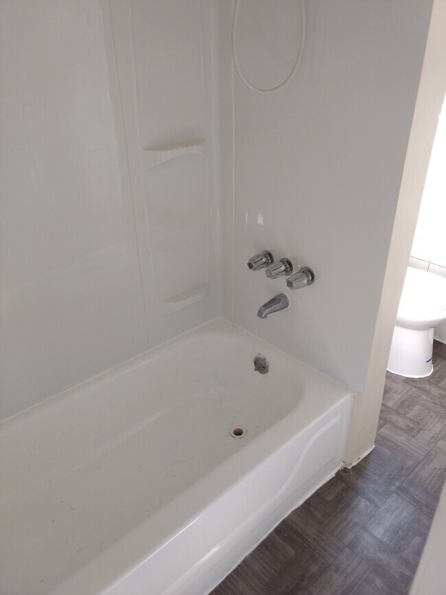 Foto del edificio - 117 Parker Ave