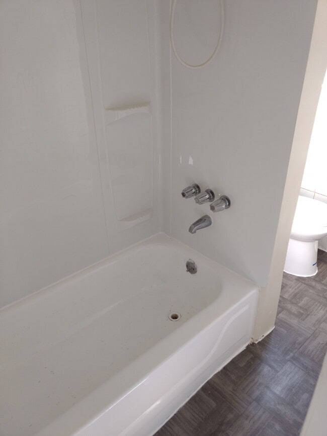 Building Photo - 117 Parker Ave