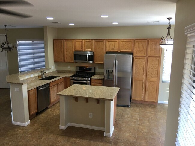 Building Photo - 2 Story Home in the Heart of Henderson Rea...