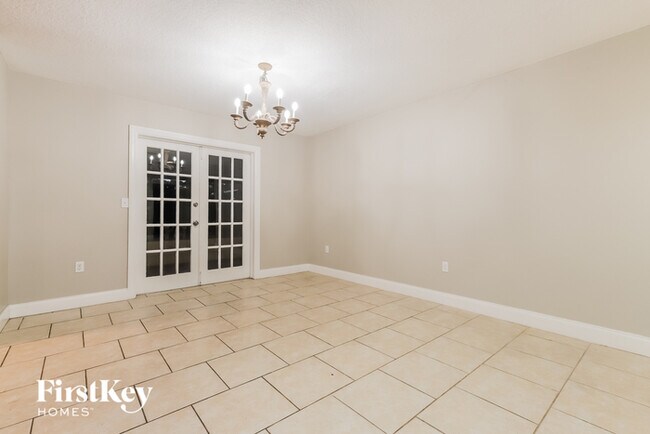 Building Photo - 4635 Mt View Dr