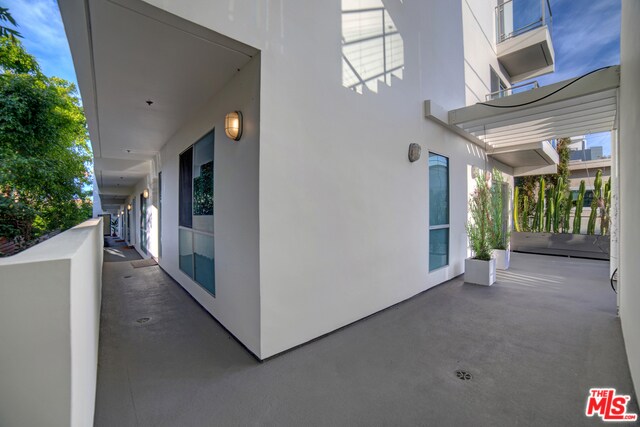 Foto del edificio - 912 N San Vicente Blvd