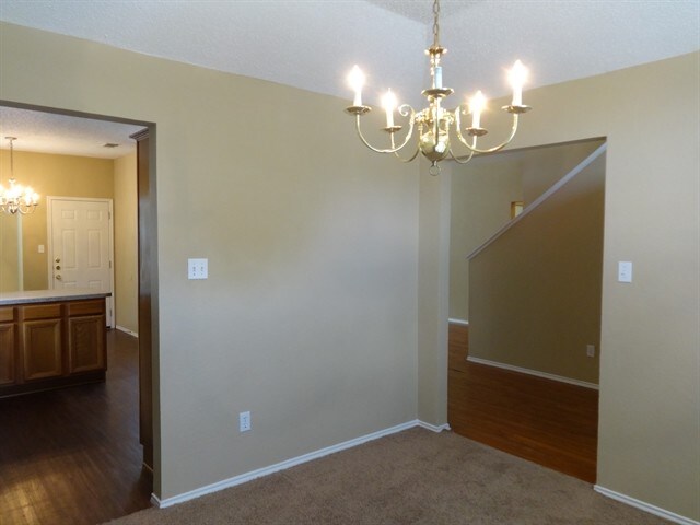 Foto del edificio - 2809 Garden Oaks Pl