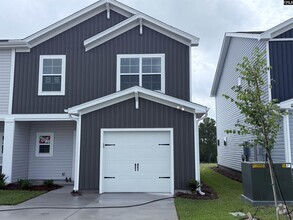 Building Photo - 240 S Lake Dr