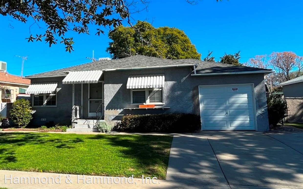 Primary Photo - 2 br, 1 bath House - 8062 Lennox Ave.