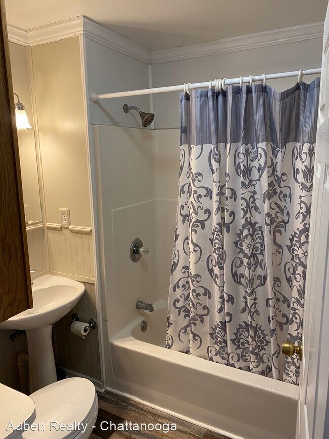 Foto del edificio - 2 br, 1 bath House - 5322 Connell Street