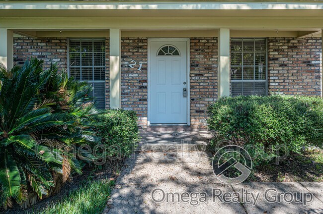 Foto del edificio - 21 Cullen Dr