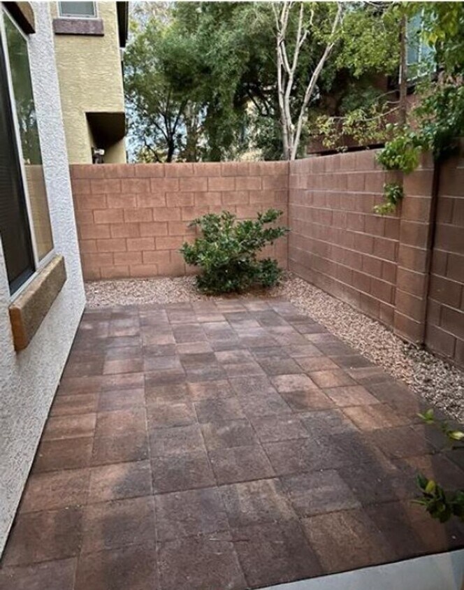 Foto del edificio - Bright & Inviting 3 Bed, 2.5 Bath Home in Desirable 89149