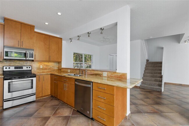 Foto del edificio - 935 Corkwood St