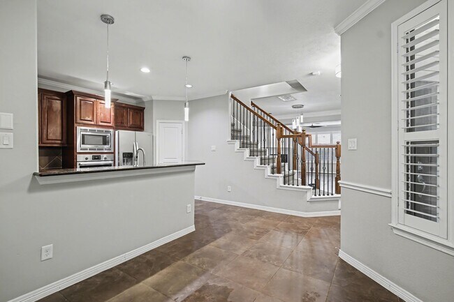 Foto del edificio - 5205 Larkin St