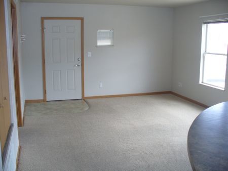 Building Photo - 621 Mitchell St