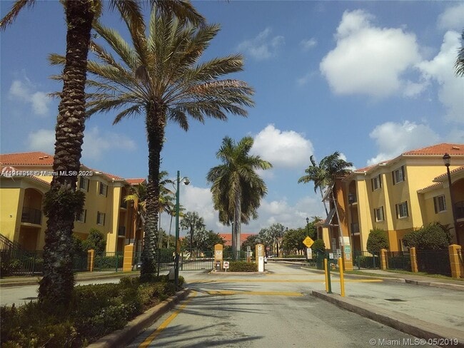 Foto del edificio - 7300 NW 114th Ave