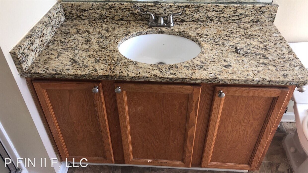 Foto del edificio - 3 br, 2.5 bath House - 2247 Clayton Rdg
