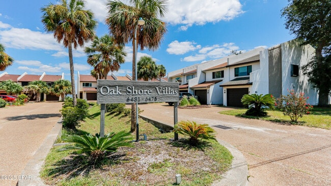 Foto del edificio - 6453 Oak Shr Dr