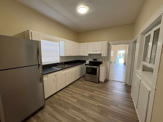 Foto del edificio - Charming 3 bed 1 bath 1176 Sq. Ft