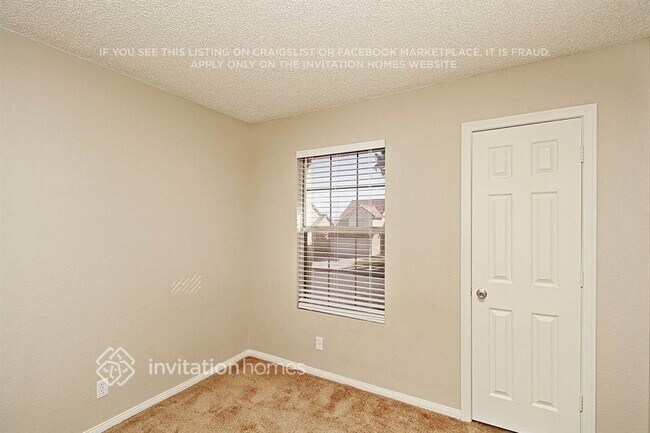 Foto del edificio - 3301 Hyannis Cir
