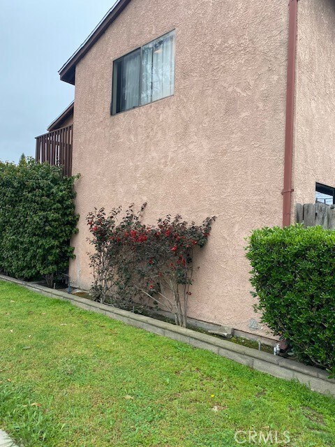 Building Photo - 426 E Hullett St