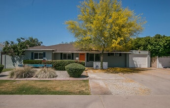 Building Photo - 2514 E Campbell Ave