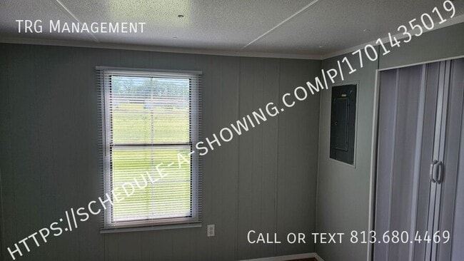 Building Photo - 209 Albacore Ln
