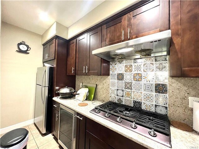 Foto del edificio - 540 N Bardsdale Pl