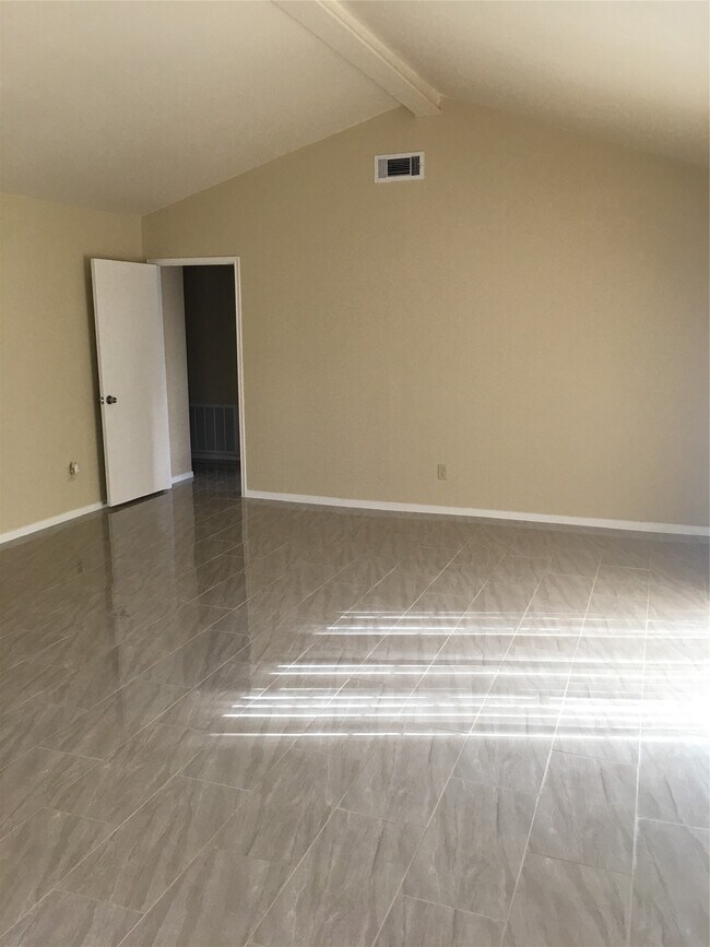 Foto del edificio - 4331 Smooth Oak Ln