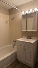 Building Photo - The Pointe on Fleur Apartments