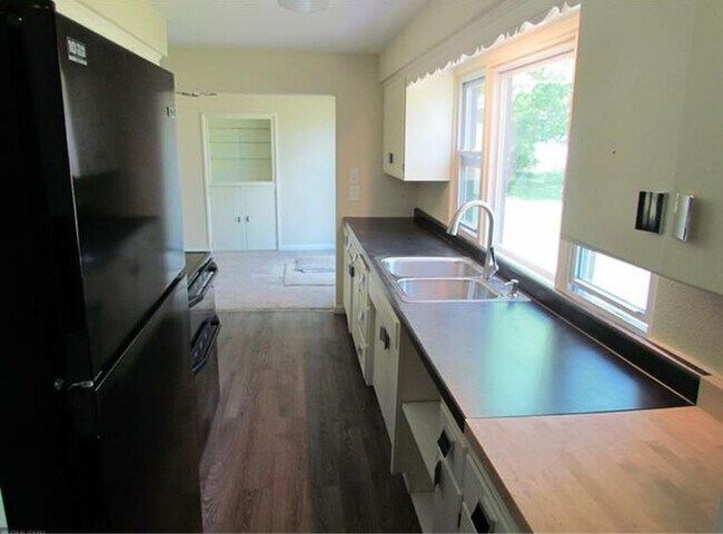 Foto del edificio - 306 4th Ave NE