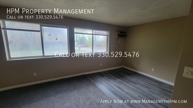Building Photo - 723 E Waterloo Rd