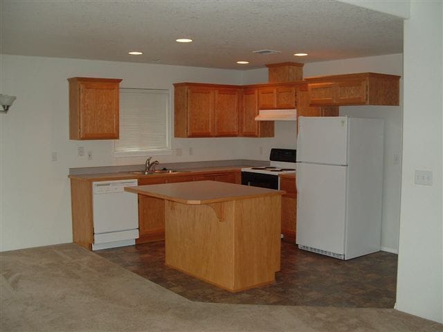 Building Photo - Quiet neighborhood in Culdesac