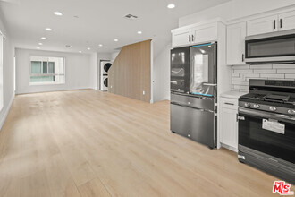 Building Photo - 2700 Fletcher Dr