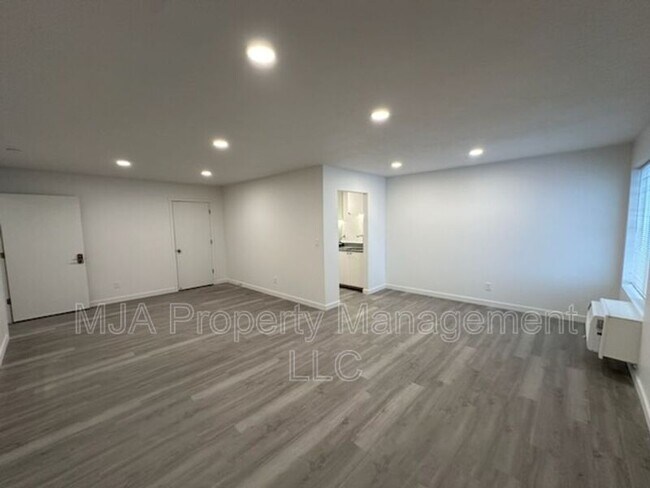 Building Photo - 500 East Fort Union Blvd