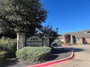 Building Photo - 700 Timber Oaks Ln