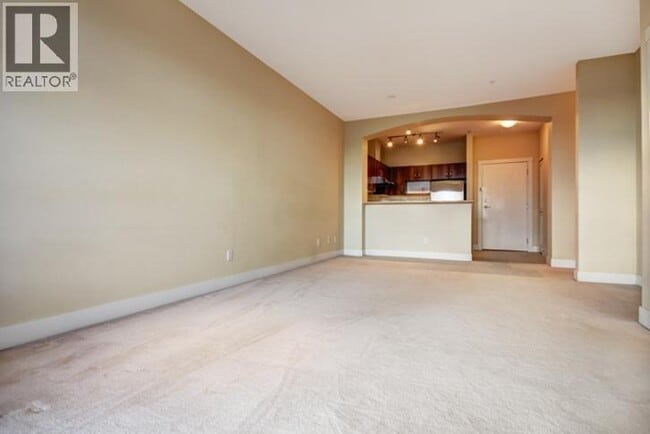 Building Photo - 995 W 59th Ave