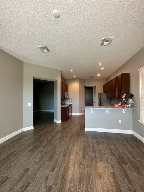 Building Photo - 7859 Summerlake Groves St