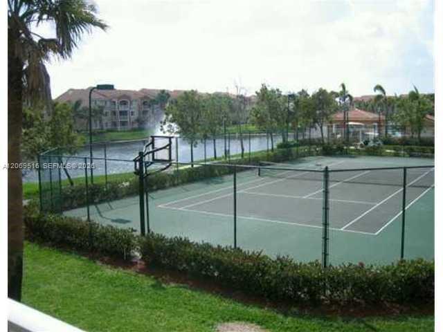 Foto del edificio - 3830 Lyons Rd